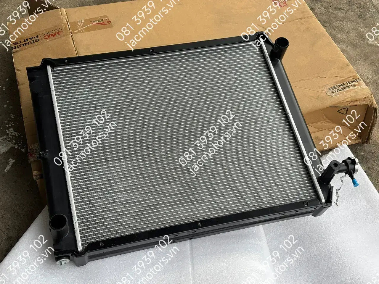Két nước xe tải Jac