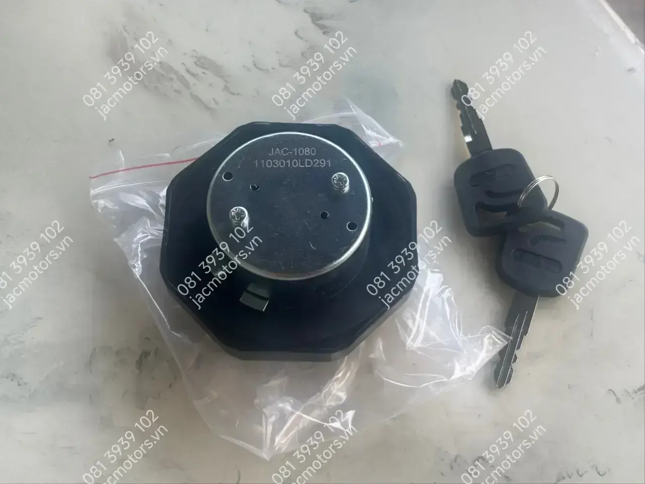 Nắp dầu xe tải JAC