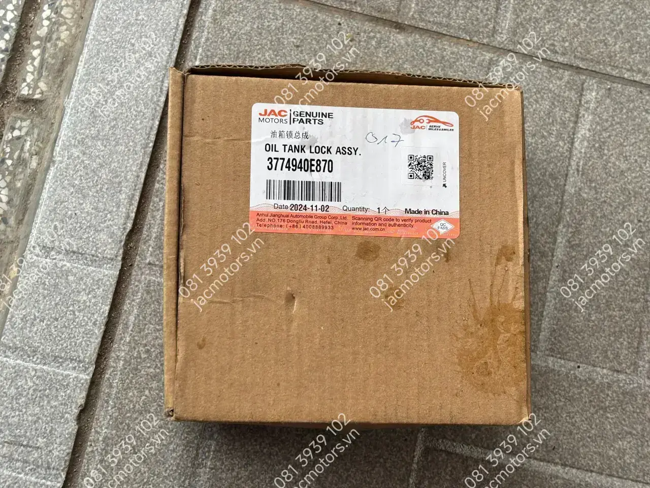 hàng chính hãng có hộp và có mã số