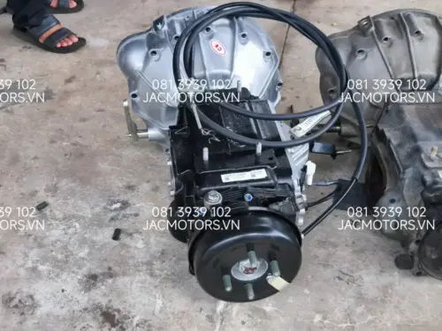 hộp số mới nguyên cái xe tải JAC