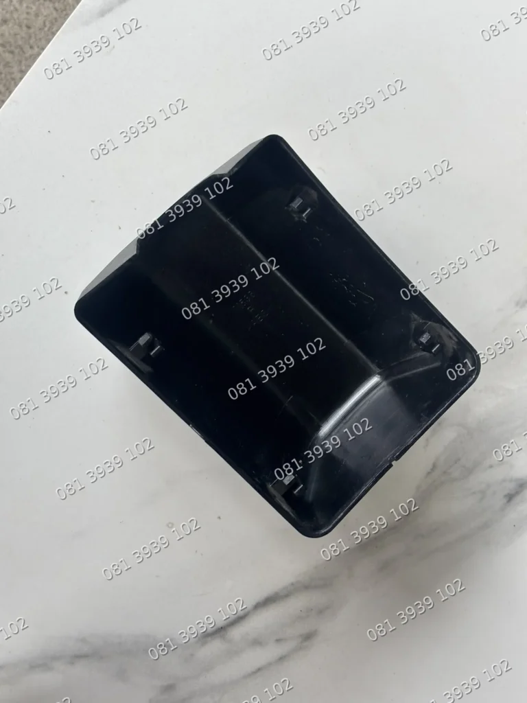 Ốp chân gương chiếu hậu xe tải JAC